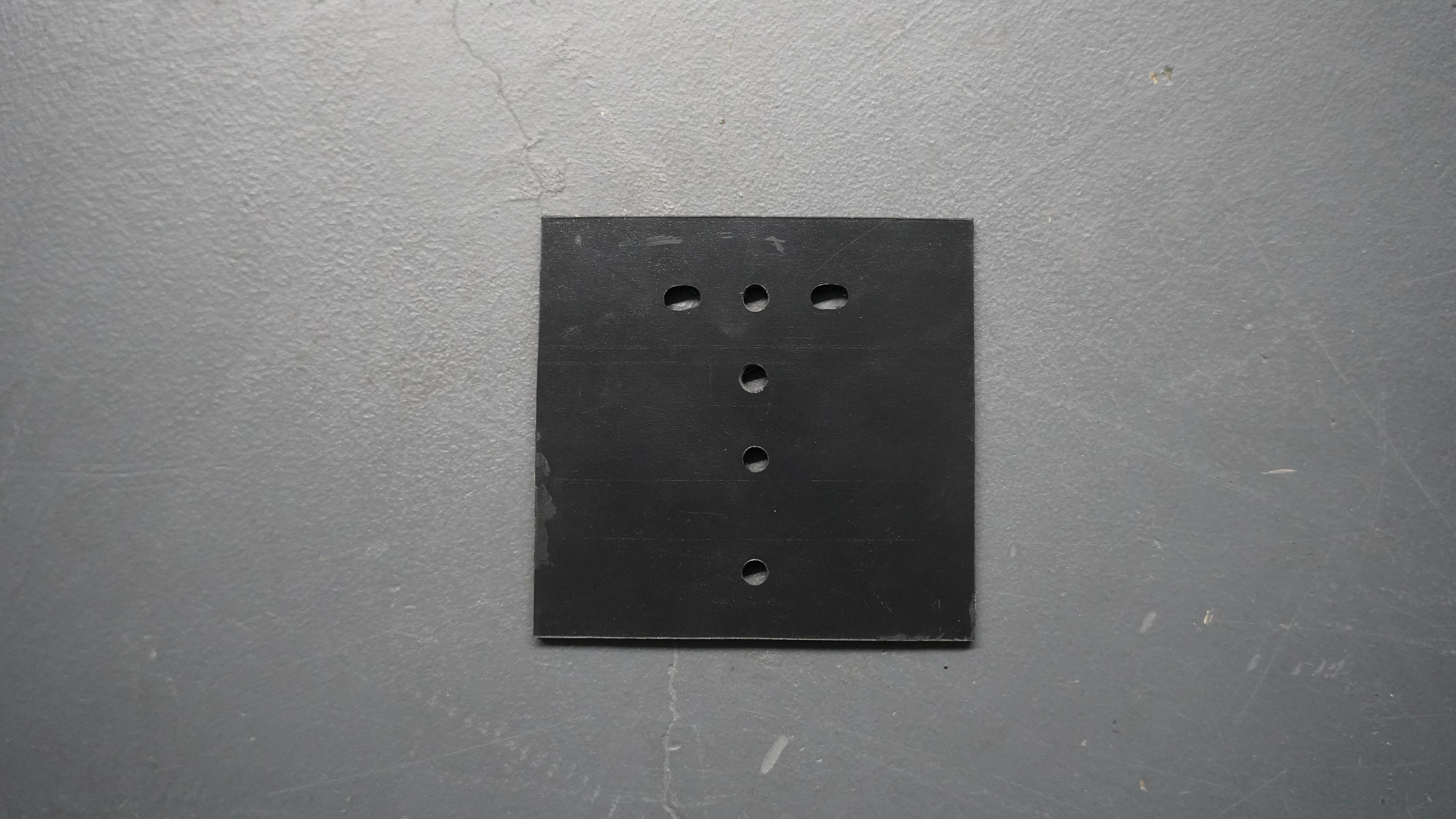 BLEM - Black M.A.C. (Mobile Adaptable Card)