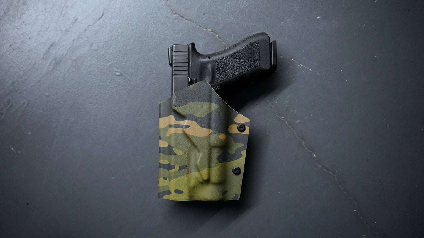 Gambit 2.0 OWB: (L) Glock 9/40, TLR-1, Tropical Multicam