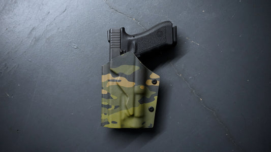 Gambit 2.0 OWB: (L) Glock 9/40, TLR-1, Tropical Multicam