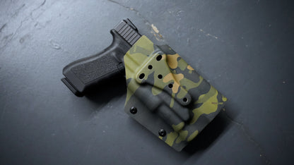 Gambit 2.0 OWB: (L) Glock 9/40, TLR-1, Tropical Multicam